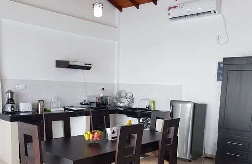 Aluthgama Cama Y Desayuno | Amber House Lanka
