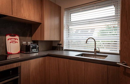 New Romney Casa | Amber Lights Coastal Getaway, Greatstone