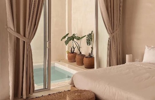 Tuy Hoa Hotel | AMBERGRIS