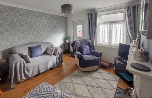 Alfreton Casa | Amberley Cottage