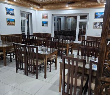 Srinagar Casa | Ambience