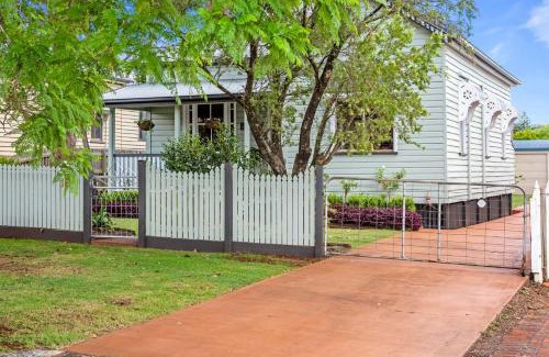 South Toowoomba Casa | Ambiente Cottage - Pet and Family Friendly