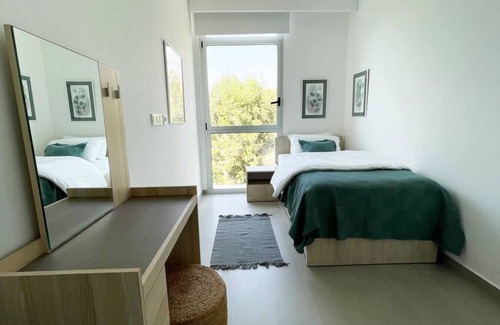 Aamchit Chalet De Esquí | Amchit Bay Beach Residences 3BR