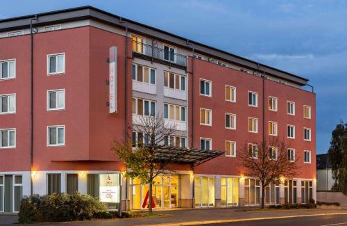Dresden Hotel | Amedia Dresden Elbpromenade, Trademark Collection by Wyndham
