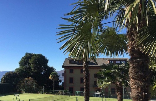 Luogo Ameno Apartamento | Amelia 3 with lake view, pool in Brezzo di Bedero