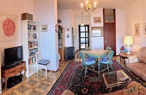 Luogo Ameno Apartamento | Amelia 3 with lake view, pool in Brezzo di Bedero