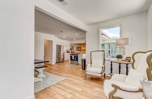 Ocean Cay Casa | "Amelia On My Mind" Beach house with backyard and screened porch - sleeps 8