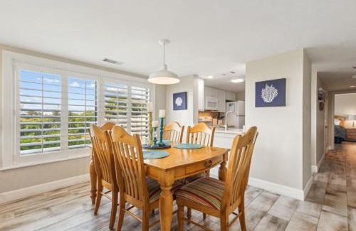 Amelia City Casa | Amelia Surf and Racquet Club Condo - Ocean View - 1st Floor - Pools - Tennis Courts - Sleeps 8
