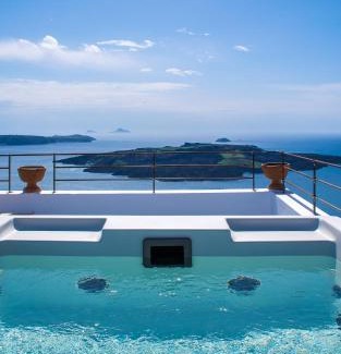 Fira Hotel | Amelot Art Suites