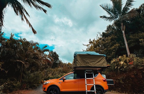 Centre Ville Casa | AMENAGED SUV " Mango ": fridge, freezer, sink, shower, camping equipment