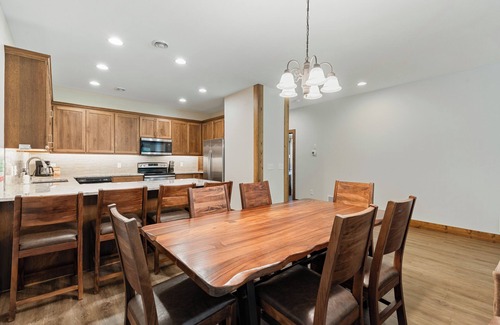 Crosslake Condominio | Amenity packed Condo #820 Shores of Cross Lake