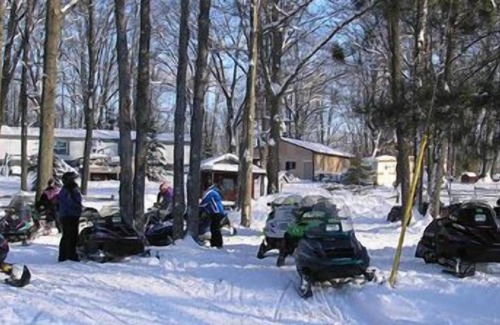 Houghton Lake Cabina | American Oak Resort