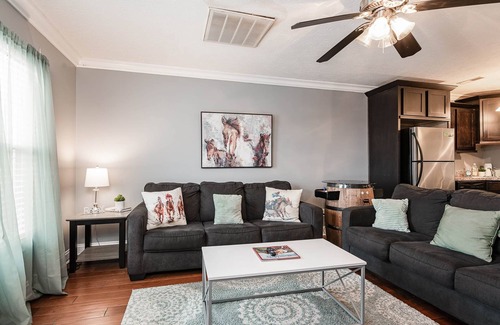 Jeffersonville Apartamento | American Pharoah Twin Spires Suite
