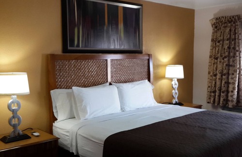 Williams Hotel | American Regency Inn
