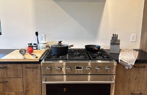 Lotus Casa | American River Front Home, remodeled 2 bd home with bonus room