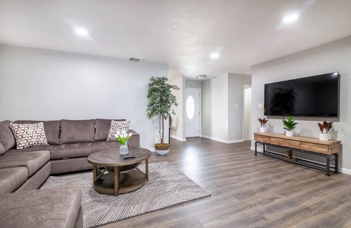 Rancho Cordova Casa | American River⛱️ Happiness Fully Remodeled Home🏠