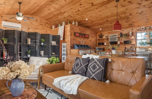 Valley Head Casa | Americana Farm Summar
