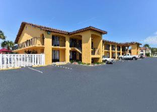 St. Augustine Beach Hotel | Americas Best Value Inn Ocean Inn
