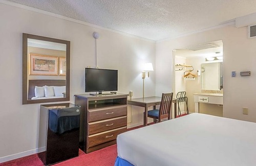 St. Joseph Hotel | Americas Best Value Inn St. Joseph at I-29