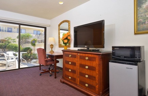 Yucca Valley Hotel | Americas Best Value Inn & Suites Joshua Tree National Park