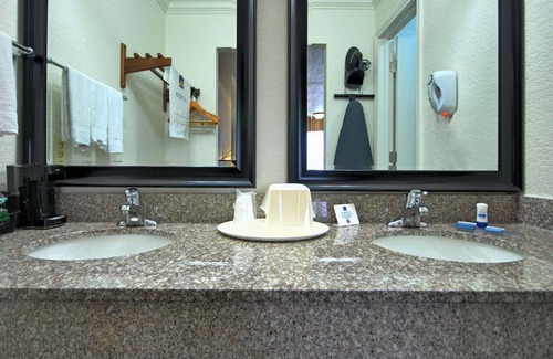 Kingsville Hotel | Americas Best Value Inn Kingsville