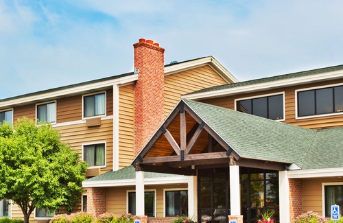 Kearney Hotel | AmericInn by Wyndham Kearney