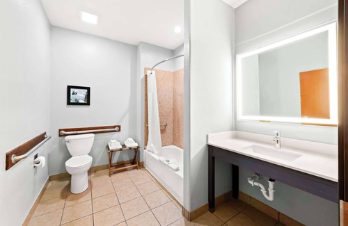 New Braunfels Hotel | AmericInn by Wyndham New Braunfels