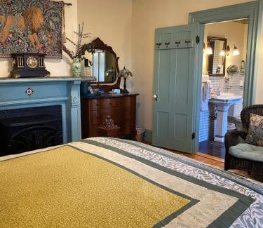 Amherst Center Cama Y Desayuno | Amherst Inn