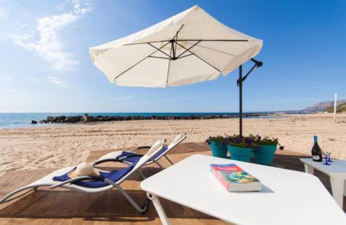 Trappeto Apartamento | Amira Beach Villa by Le Dhome Sicily