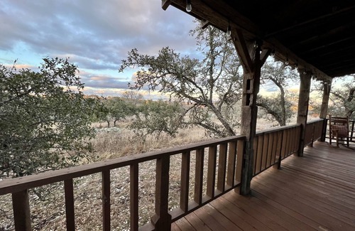 Fredericksburg Cabina | Cabaña Amish en Wolf Creek Guest Ranch