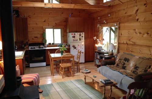 Soldiers Grove Cabina | Cabina de Amish en 40 acres de bosques y prado