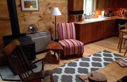 Soldiers Grove Cabina | Cabina de Amish en 40 acres de bosques y prado