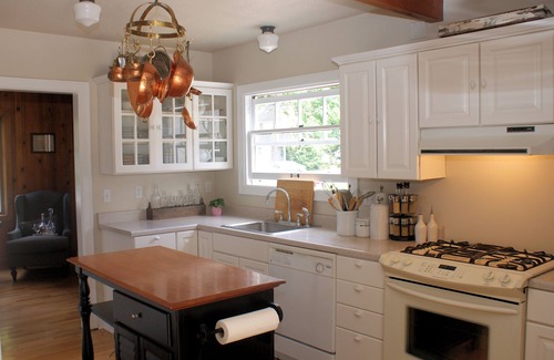 Amity Casa | AMITY WINE COTTAGE - Maravilloso encanto y decoración vintage en Oregon Wine Country