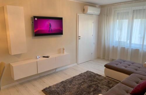 Galati Apartamento | Ammi - Central Apartment - Galati