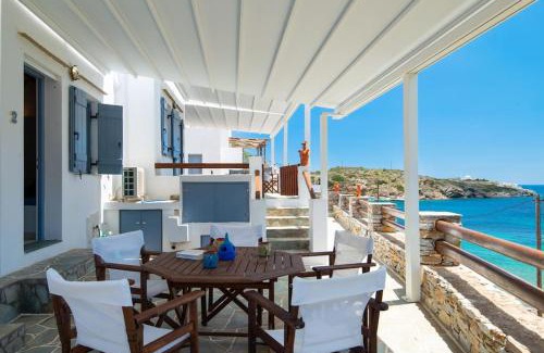 Chrisopigi Casa | Ammos 2 - Seafront maisonette, Glyfo beach, Sifnos