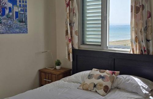 Pervolia Villa | Ammos Beachfront Villa Paradise