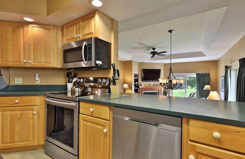 Ludlow Apartamento | Ski on/off Solitude Condo with Direct Ski Access