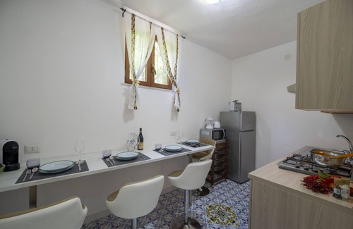 Liparlati Chalet De Esquí | AMORE RENTALS - Casa Barbera A with Sea View and Air Conditioning