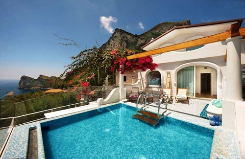 Nerano Villa | AMORE RENTALS - Villa Ariadne with Dazzling Sea View, Jacuzzi, Pool and Breakfast