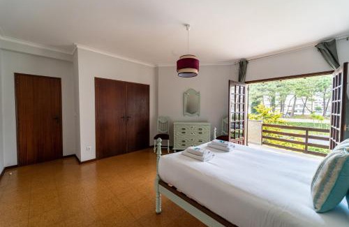 Viana do Castelo Casa | Amorosa Villa, 500m from the beach by House and People