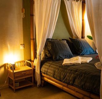 Cour-Cheverny Apartamento | Amoureux Suite romantique Spa privé Cinta Bali châteaux de la Loire
