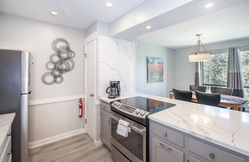 Dillon Condominio | Amphitheater | Pool, Hot Tub, 5 Resorts