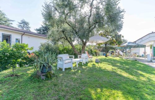 Salo Apartamento | Ampia Dimora a Salò con Parcheggio e Giardino
