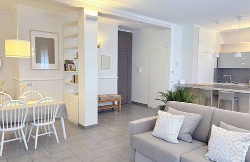 Zona LIII Tomba di Nerone Apartamento | Ampio Appartamento a Roma Fino a 5 Persone, a 9 km dal Centro