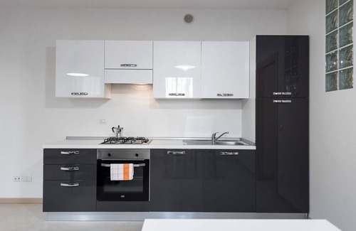 Borgo Milano Apartamento | Dimora San Zeno 1-moderno y agradable apartamento, capacidad para 5 personas