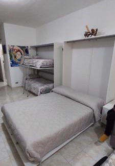 Latte Apartamento | Ampio monolocale con terrazzo - a 2 passi dal mare