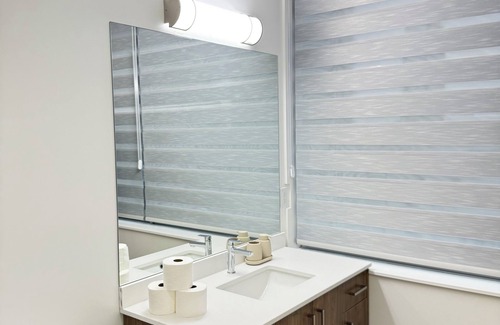 Downtown Edmonton Apartamento | Ample 2-Bedroom with City Views Downtown