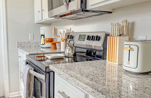Midway Casa | Ample Parking Near Ft Stewart, Richmond Hill, I-95
