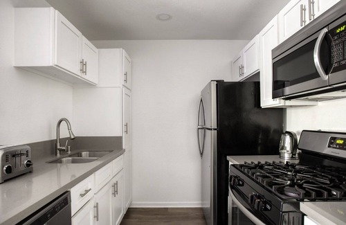 Westwood Apartamento | Ample Westwood 2BR, near UCLA/Medical Center by Blueground