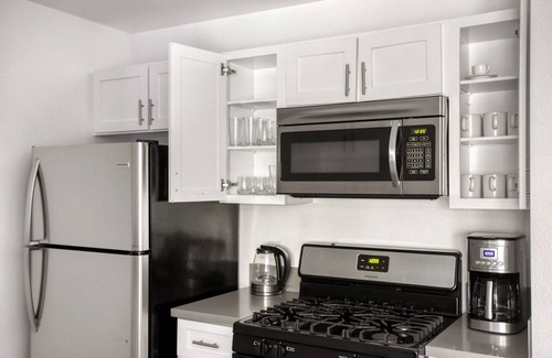 Westwood Apartamento | Ample Westwood 2BR, near UCLA/Medical Center by Blueground